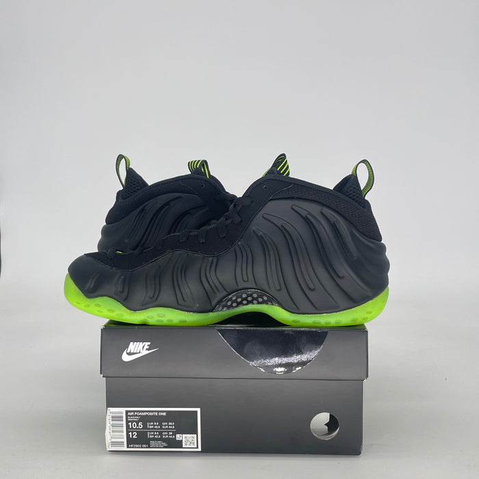 NIKE AIR FOAMPOSITE ONE BLACK VOLT HF2902-001  SIZE 10.5/12W