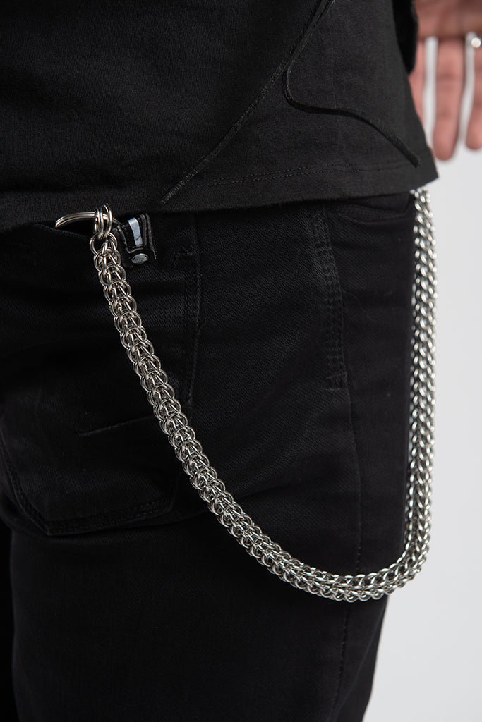 18" Multi-Ring Wallet Chain: Features:

Length: 18"
Multi-Ring Stainless Steel