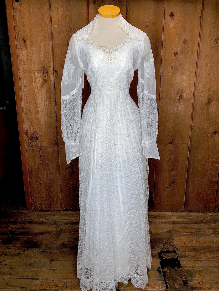 70s NOS Bridallure Wedding Gown w/Veil & Box      w31