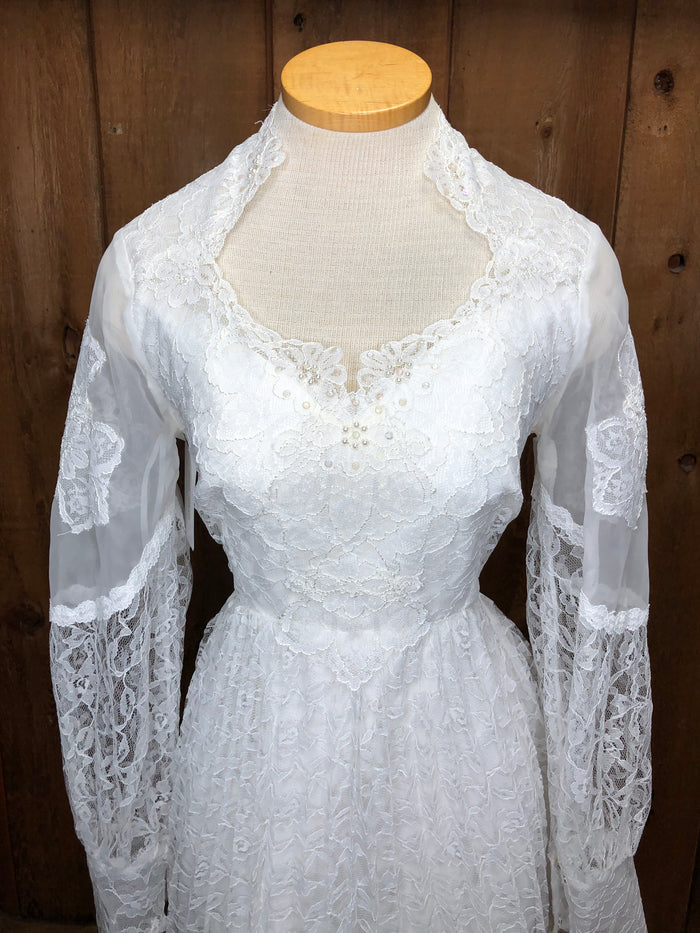 70s NOS Bridallure Wedding Gown w/Veil & Box      w31