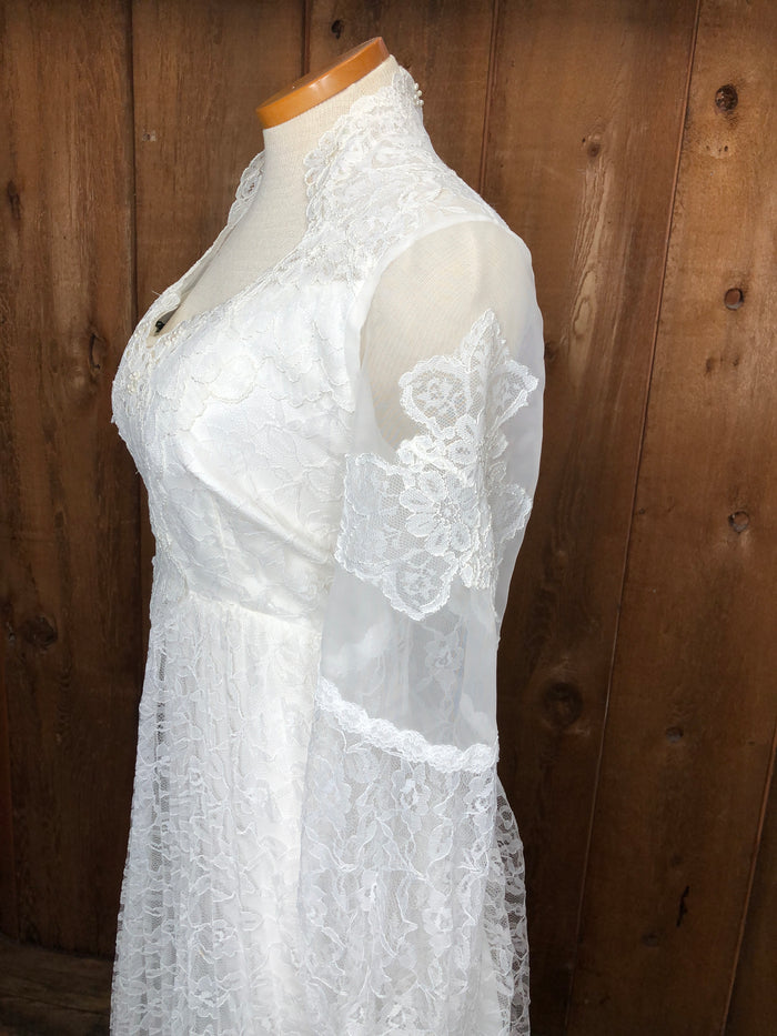 70s NOS Bridallure Wedding Gown w/Veil & Box      w31