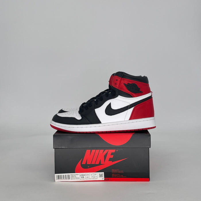 AIR JORDAN 1 SATIN BLACK TOE CD0461-016 SIZE 8.5/10W