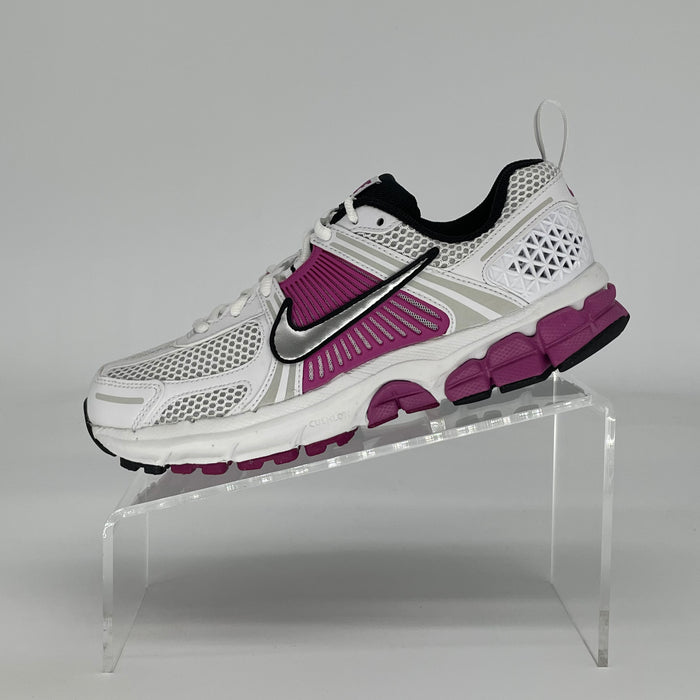 NIKE ZOOM VOMERO 5 HOT FUCHSIA HF6998-102