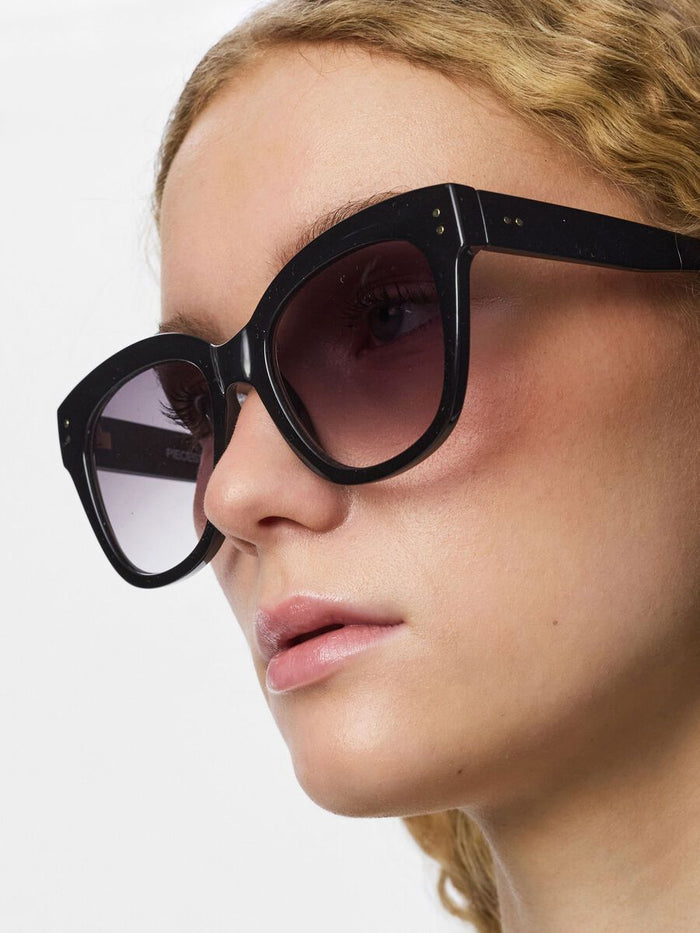 Bess Sunglasses (Black)