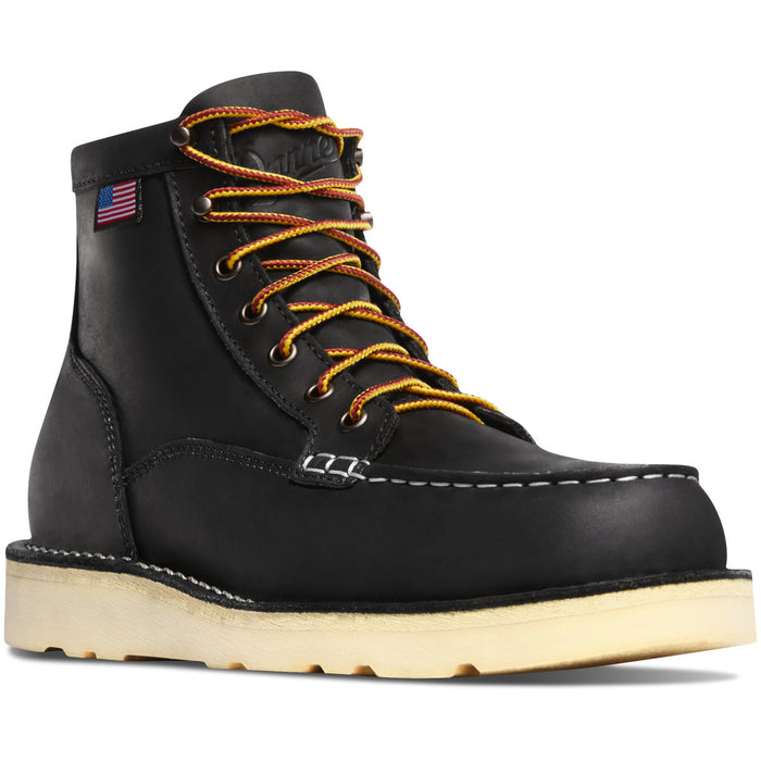 Bull Run Moc Toe 6": RELIABLY RUGGED
Built in the USA with a dedication to quality that goes back to 1932, the Bull Run is a