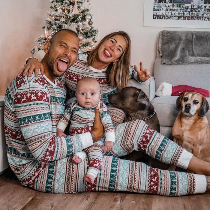 Warm and lightweight Christmas family pajamas for home