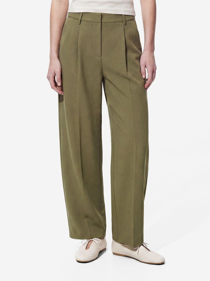 Ellie Barrel Leg Pants (Sphagnum)