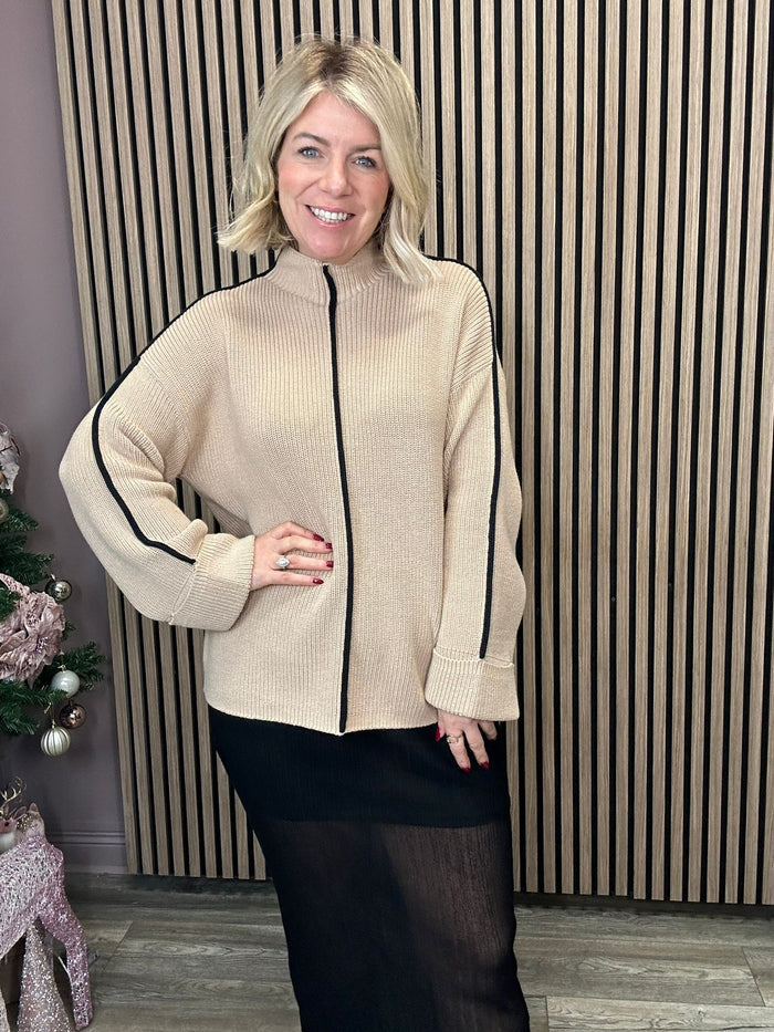 Reanne Funnel Neck Jumper (Savannah Tan/Black)