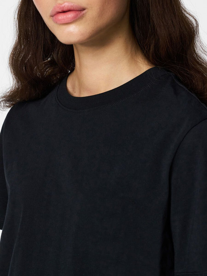 Toria T-Shirt (Black)