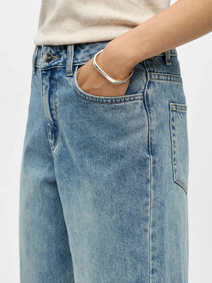 Zoe Barrel Leg Jeans (Light Blue)